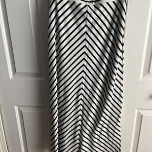 Long white and black skirt with Slit limited